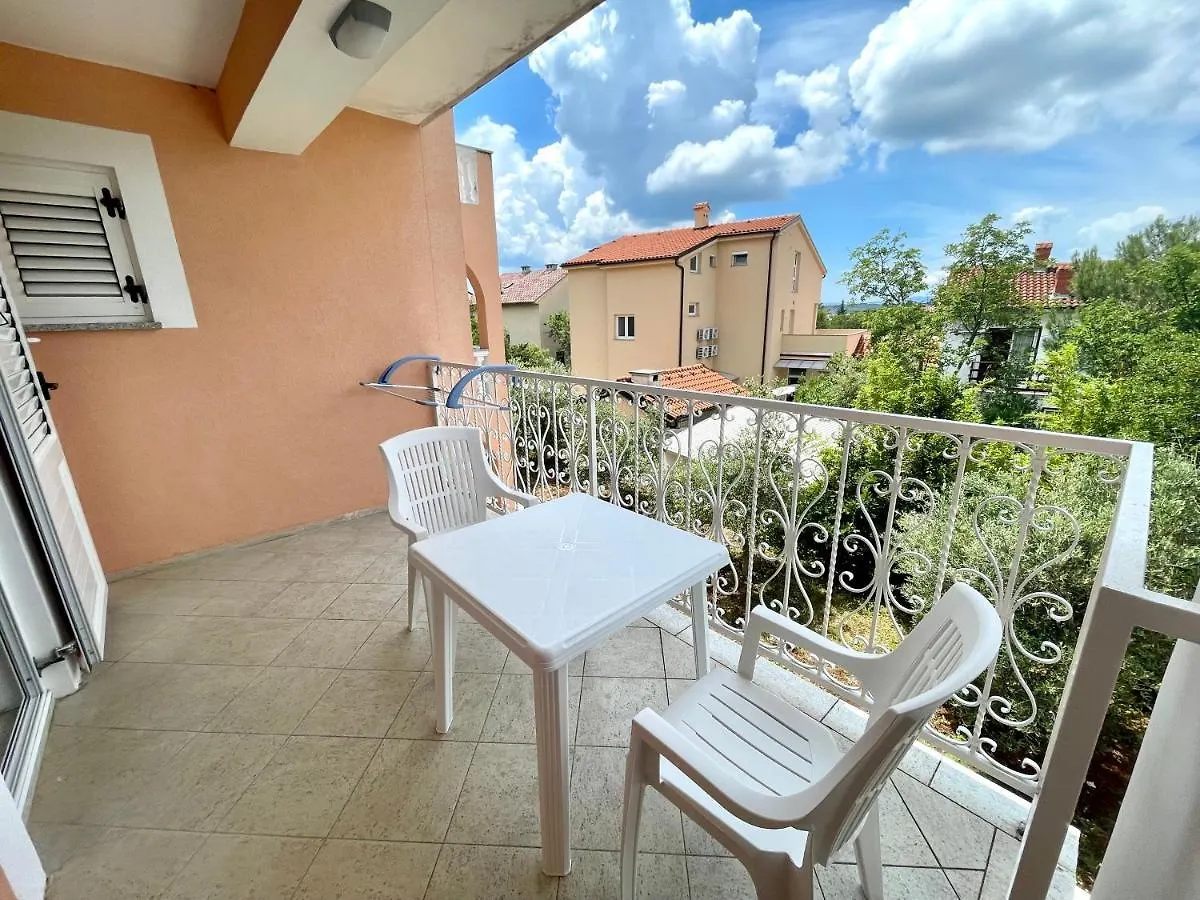 Villa Julie Jadranovo Apartment