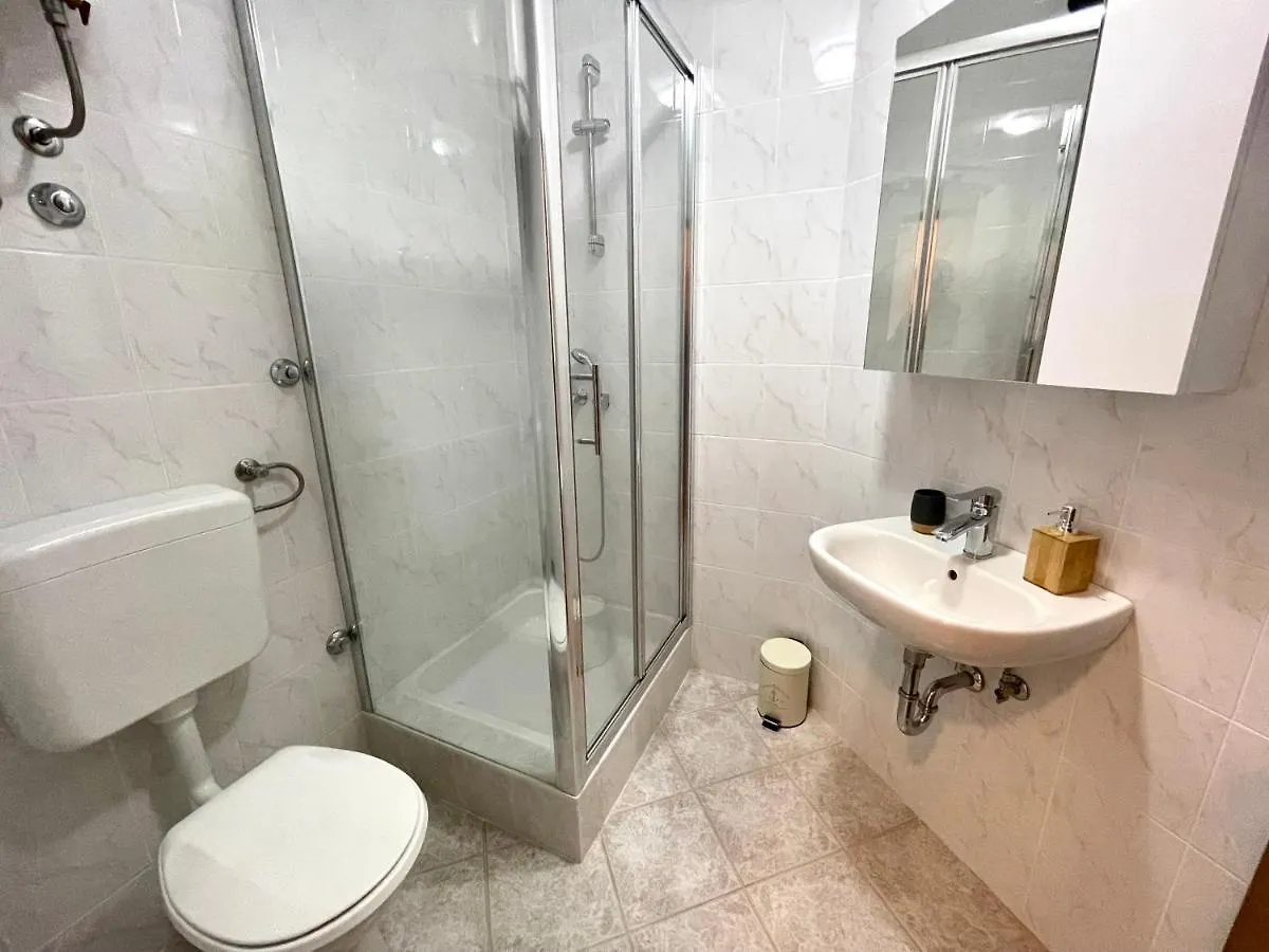 Villa Julie Jadranovo Apartment