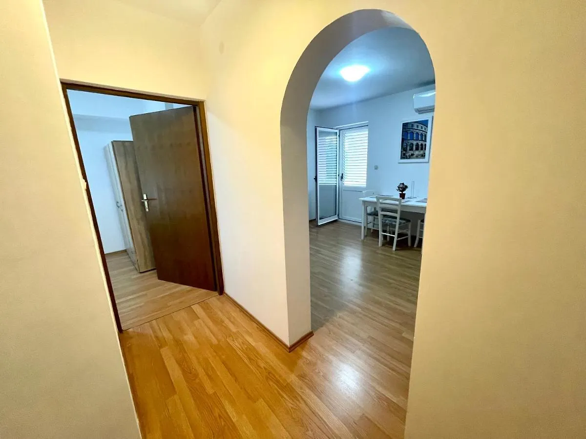 Apartment Villa Julie Jadranovo