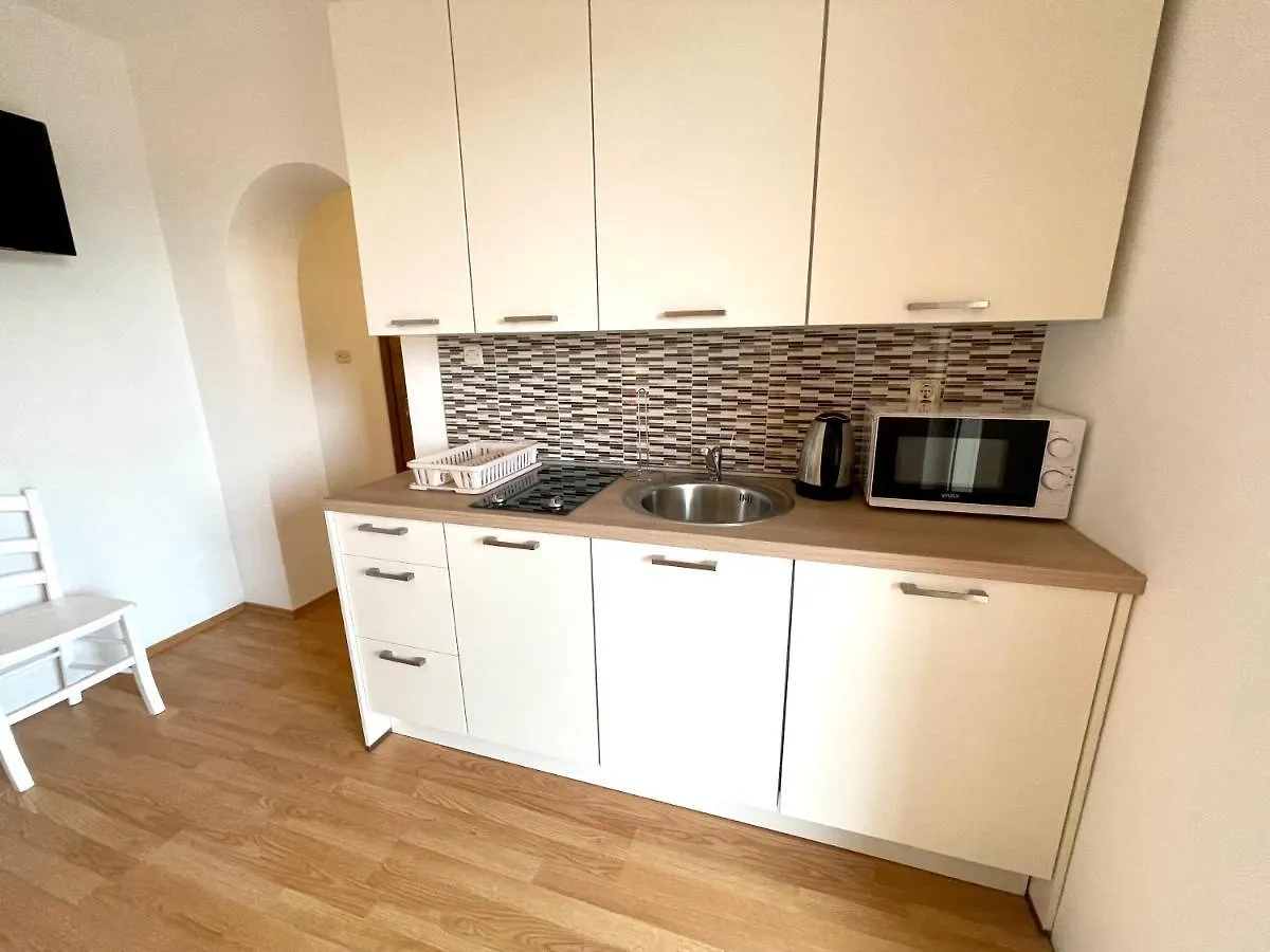 Villa Julie Jadranovo Apartment